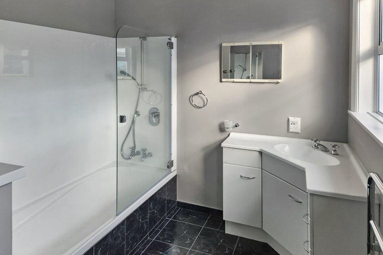 Photo of property in 25 Manuka Street, Stokes Valley, Lower Hutt, 5019