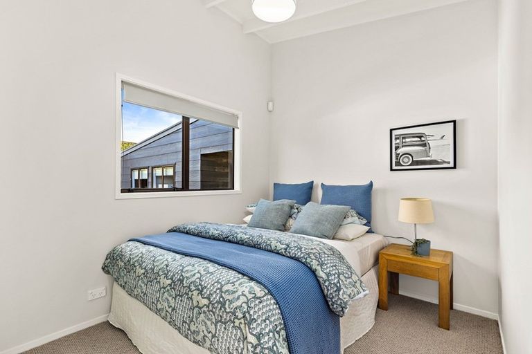 Photo of property in 2 The Southern Isle, Omaha, 0986