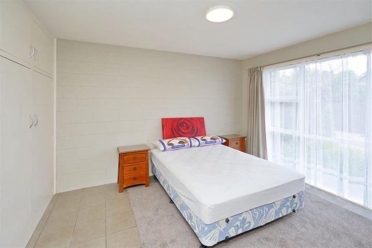 Photo of property in 3/494 Hereford Street, Linwood, Christchurch, 8011