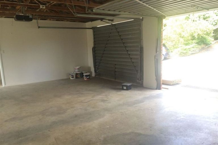 Photo of property in 74 Deacon Road, Riverhead, Kumeu, 0892