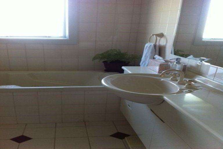 Photo of property in 155 Maidstone Road, Avonhead, Christchurch, 8042