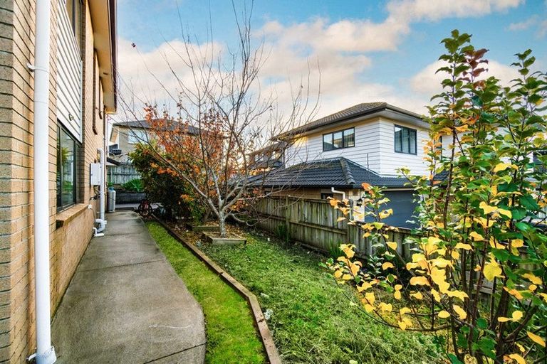 Photo of property in 78 Keri Vista Rise, Papakura, 2110