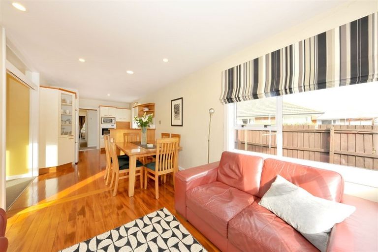 Photo of property in 5 Bendale Place, Avonhead, Christchurch, 8042