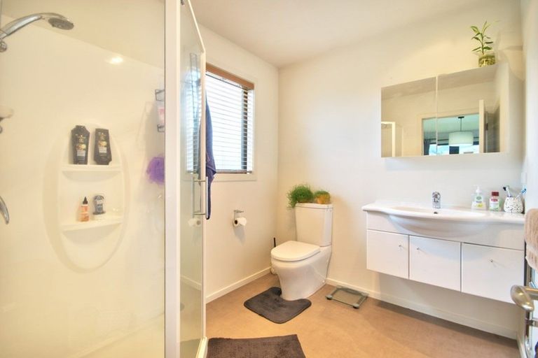 Photo of property in 7 Haddow's Place, Lake Hayes, Queenstown, 9304