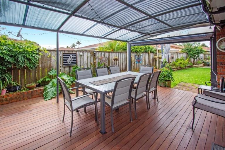 Photo of property in 25f Youngs Road, Papakura, 2110