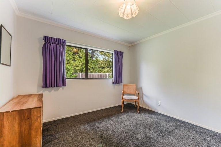 Photo of property in 27 Browning Crescent, Stoke, Nelson, 7011