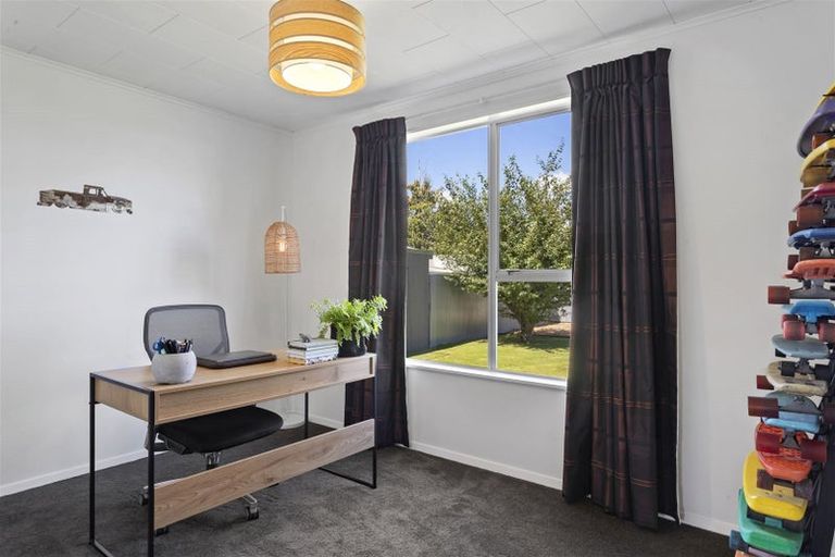 Photo of property in 65 Johns Road, Rangiora, 7400