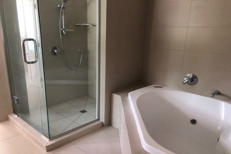 Photo of property in 5 Ringwood Street, Torbay, Auckland, 0630