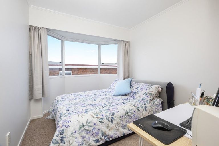 Photo of property in 174 Royal Road, Massey, Auckland, 0614