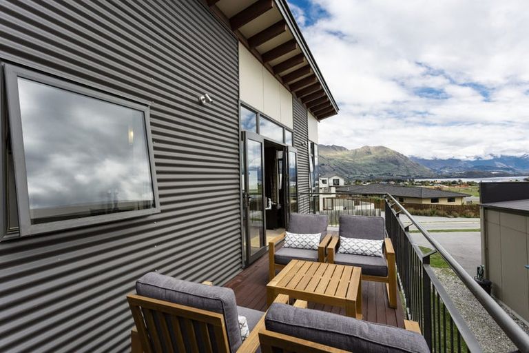 Photo of property in 13b Mataraki Place, Wanaka, 9305