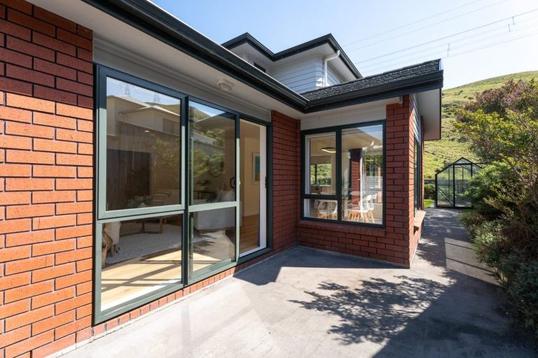 Photo of property in 17 Cheetwood Street, Churton Park, Wellington, 6037