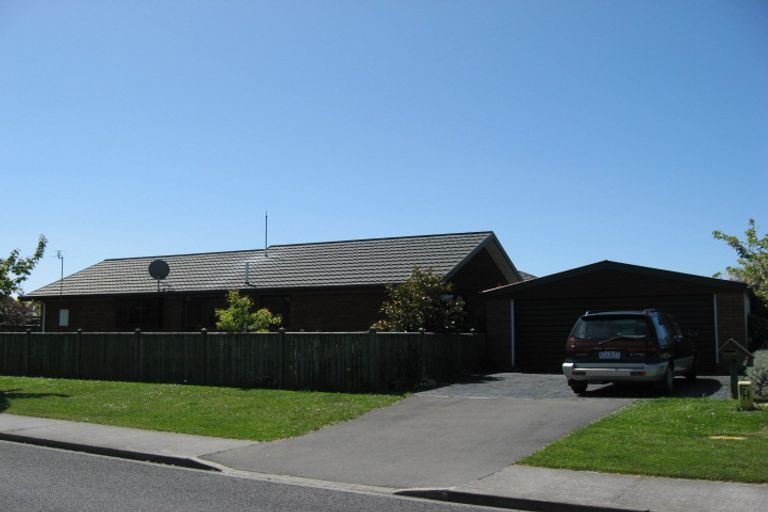 Photo of property in 82 Fairweather Crescent, Kaiapoi, 7630