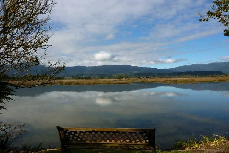 Photo of property in 29 Eastons Road, Westport, 7825