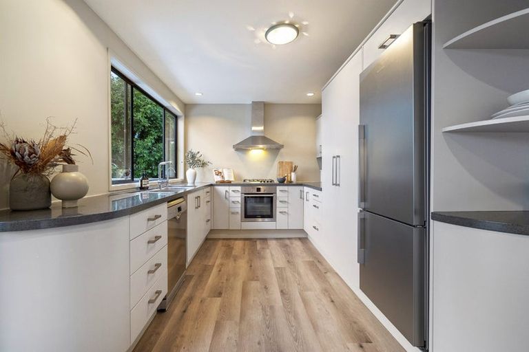 Photo of property in 1/20a Rawene Road, Birkenhead, Auckland, 0626