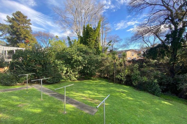 Photo of property in 3/9 Fuchsia Place, Birkdale, Auckland, 0626