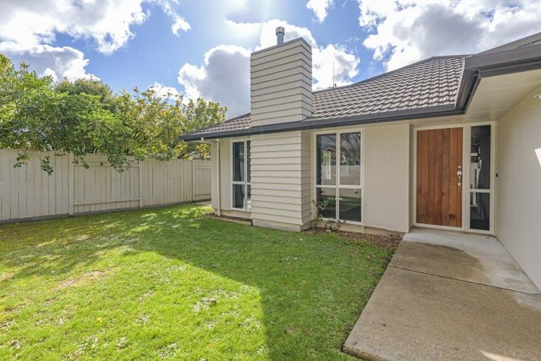 Photo of property in 58 Karina Terrace, Roslyn, Palmerston North, 4414