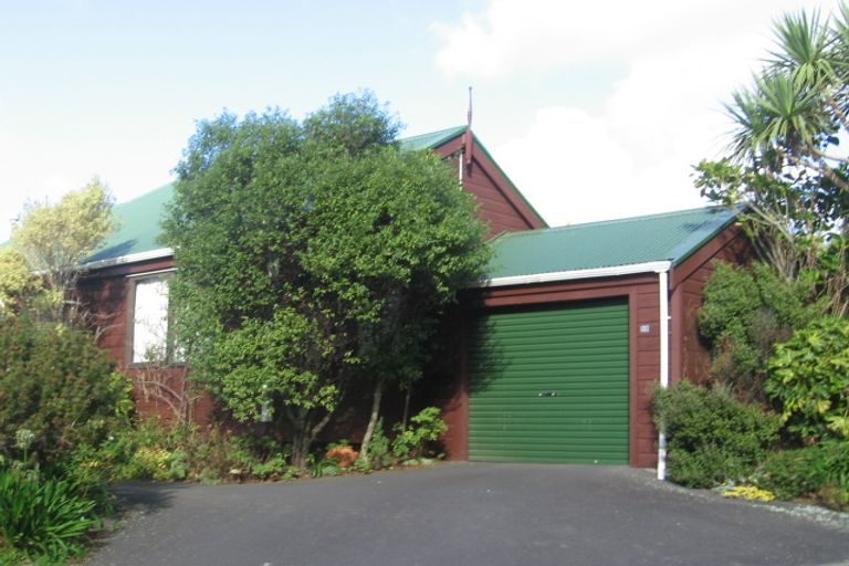 Photo of property in 13 Nebraska Way, Brooklyn, Wellington, 6021