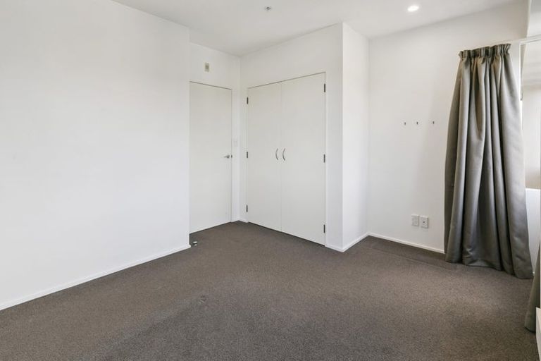 Photo of property in St Peters Apartments, 10a/192 Willis Street, Te Aro, Wellington, 6011