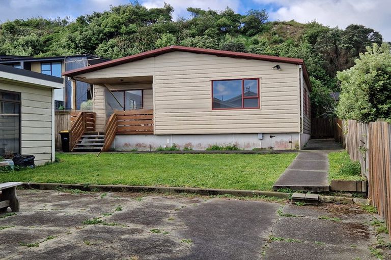 Photo of property in 12 Trent Street, Island Bay, Wellington, 6023