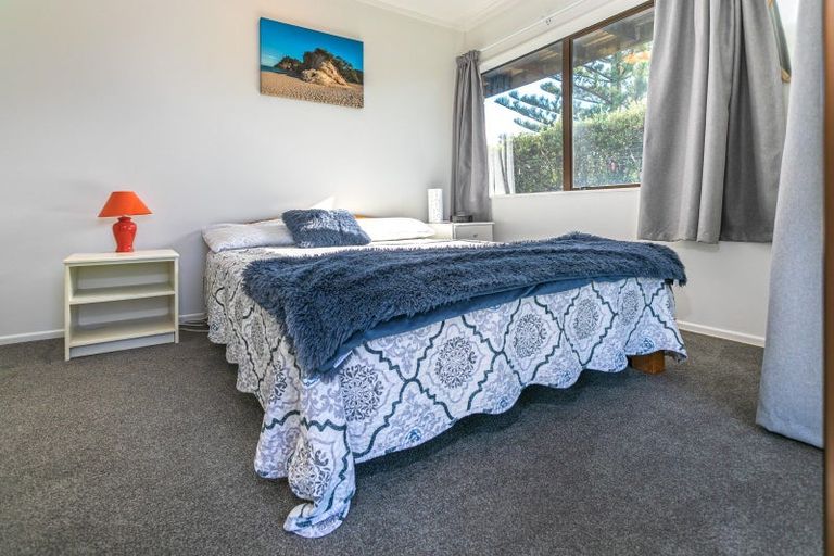 Photo of property in 3 Kon Tiki Road, Whiritoa, Whangamata, 3691