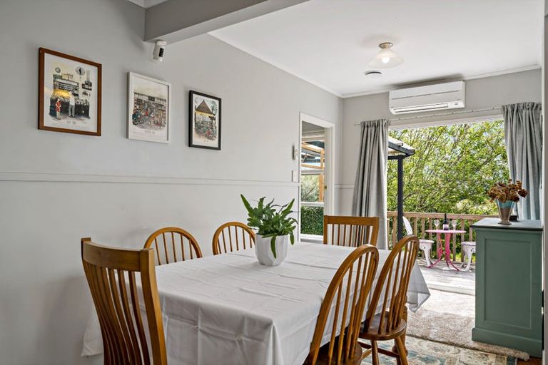 Photo of property in 91 Hutchinson Avenue, New Lynn, Auckland, 0600