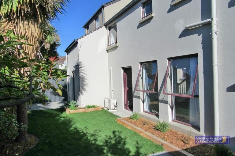 Photo of property in 3/16 Derby Street, St Albans, Christchurch, 8014