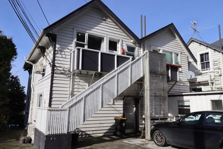 Photo of property in 339 The Terrace, Te Aro, Wellington, 6011