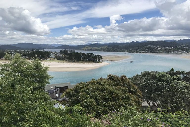 Photo of property in 193 Paku Drive, Tairua, 3508
