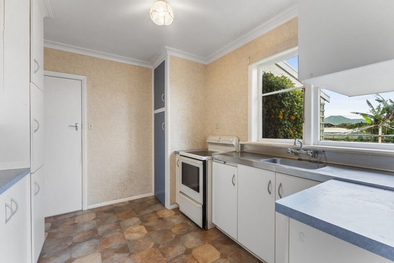 Photo of property in 81 Bartholomew Road, Levin, 5510