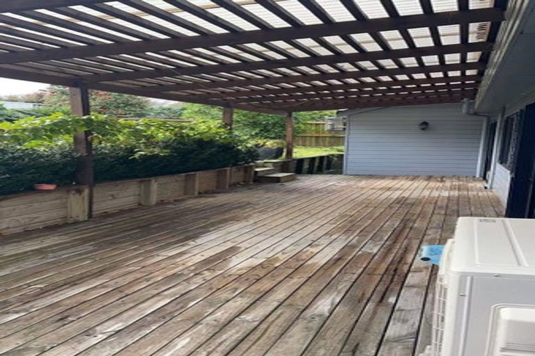Photo of property in 6 Tokay Place, Huapai, Kumeu, 0810