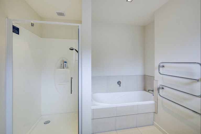 Photo of property in 72 Rochfort Road, Havelock North, 4130