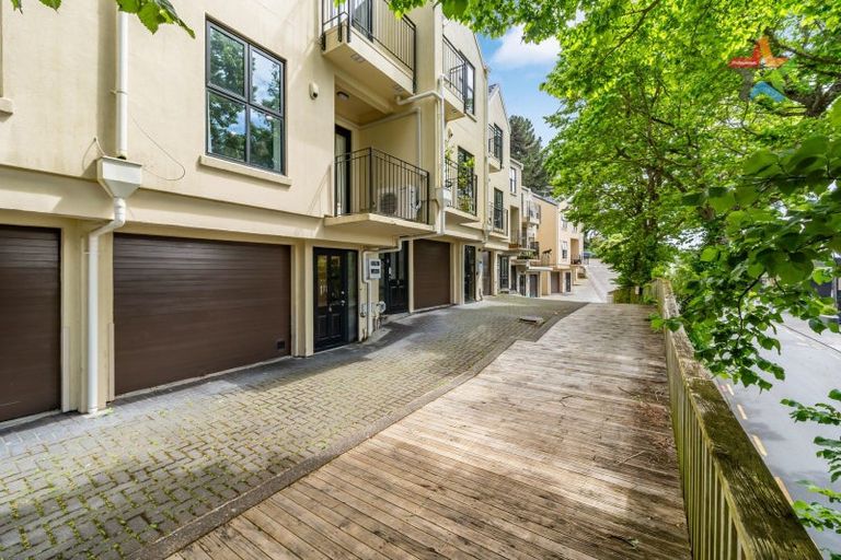 Photo of property in 358u4 The Terrace, Te Aro, Wellington, 6011