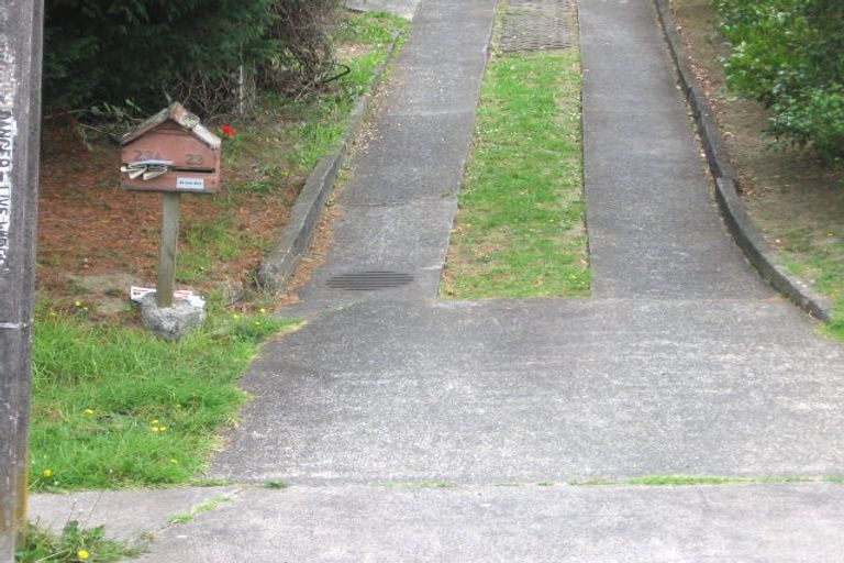 Photo of property in 2/23 Park Road, Glenfield, Auckland, 0629