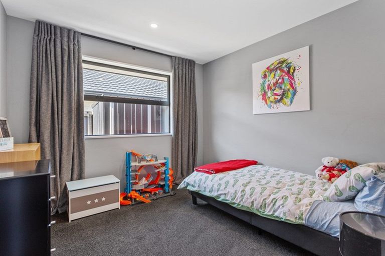 Photo of property in 25 Fearne Drive, Woodend, 7610