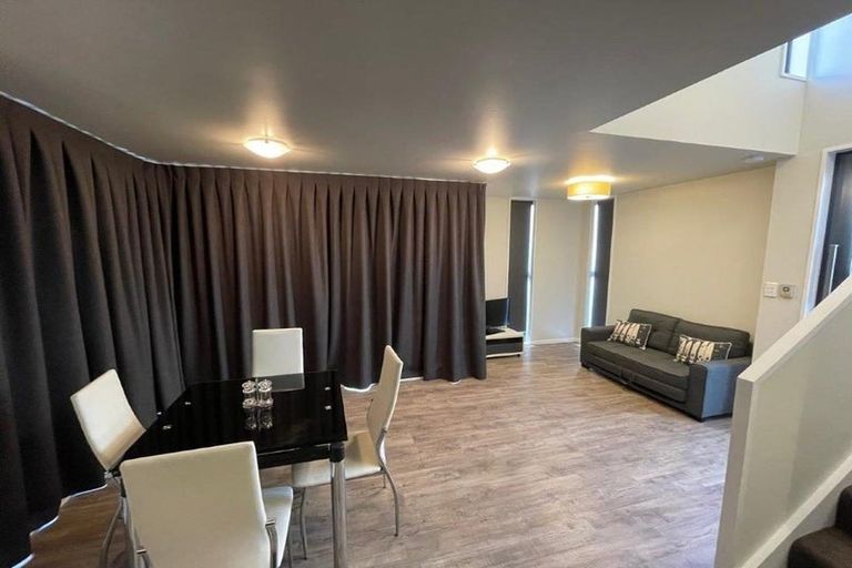 Photo of property in 2/274 Fitzgerald Avenue, Christchurch Central, Christchurch, 8013