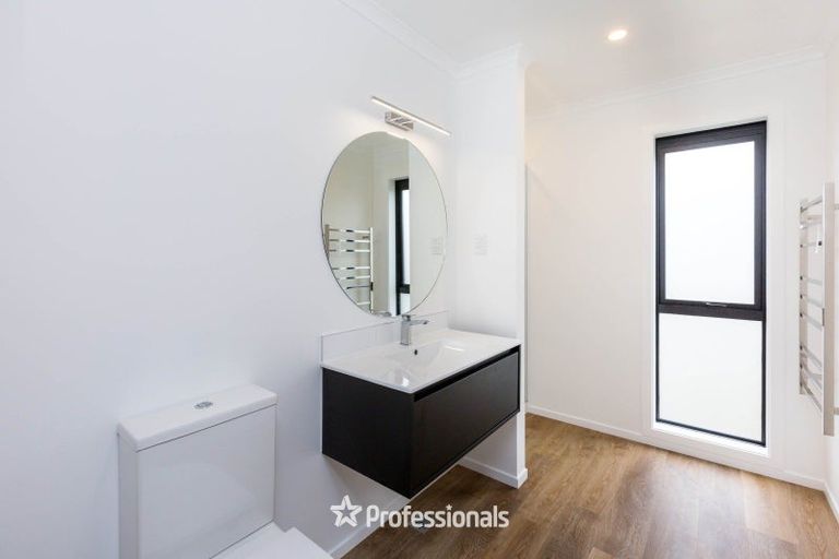 Photo of property in 3 Joseph Bolton Crescent, Trentham, Upper Hutt, 5018