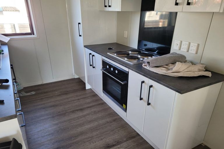 Photo of property in 12 Victory Place, Aramoho, Whanganui, 4500