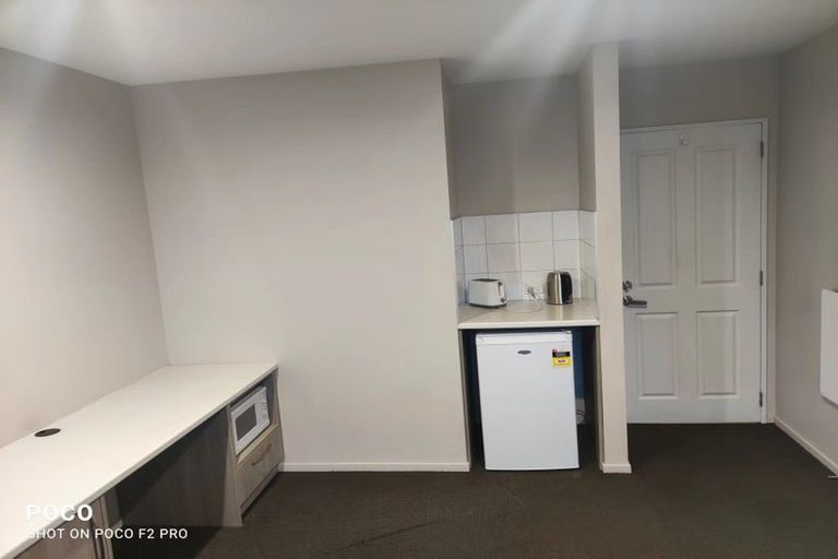 Photo of property in 98 Rattray Street, Riccarton, Christchurch, 8041