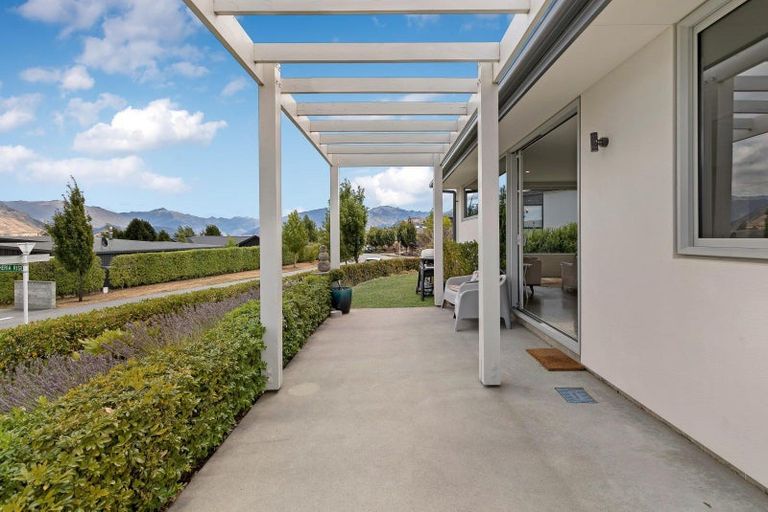 Photo of property in Kamahi Street, Wanaka, 9305