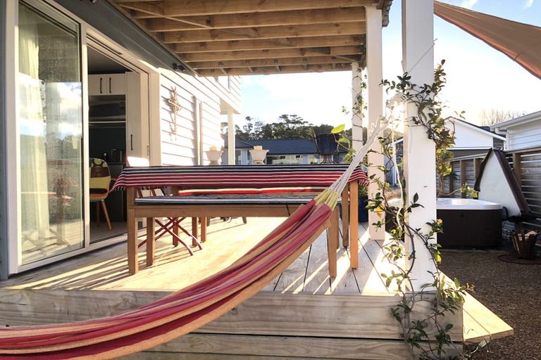 Photo of property in 8 Ahi Kaa Lane, Snells Beach, 0920