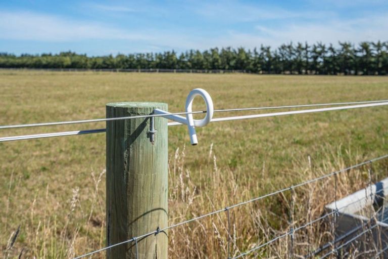 Photo of property in 1675b West Coast Road, Kirwee, 7671