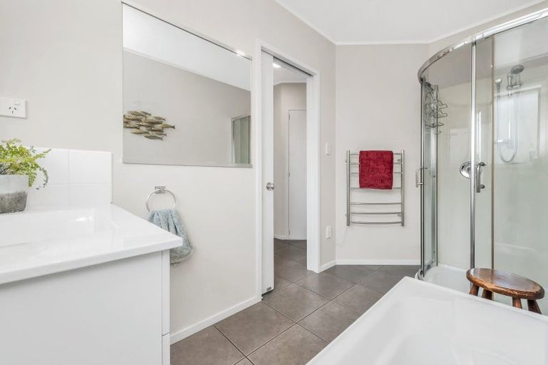 Photo of property in 13 Cezanne Grove, Rolleston, 7614