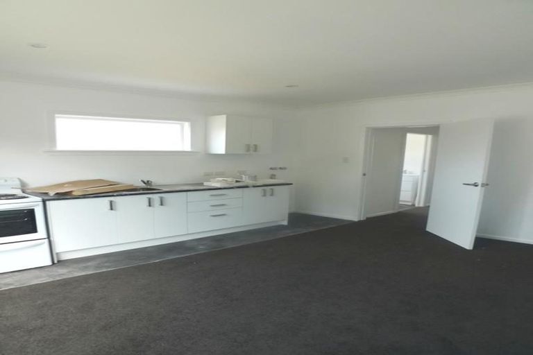 Photo of property in 1/190 The Parade, Island Bay, Wellington, 6023