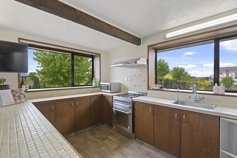 Photo of property in 231 Maidstone Road, Avonhead, Christchurch, 8042