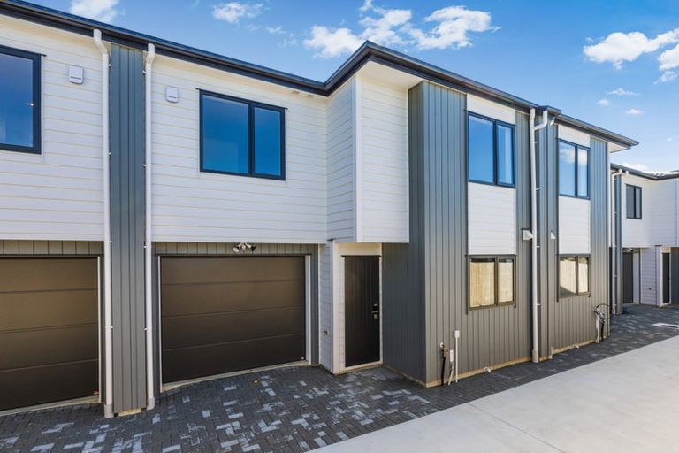 Photo of property in 13c Southview Place, Wattle Downs, Auckland, 2102