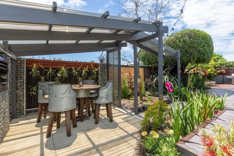 Photo of property in 6a Kauri Street, Taradale, Napier, 4112