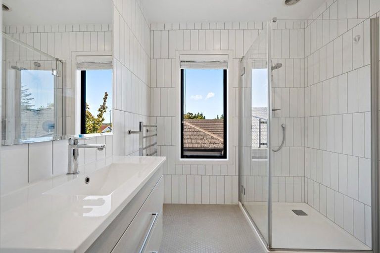 Photo of property in 3 Podgora Avenue, Kumeu, 0810