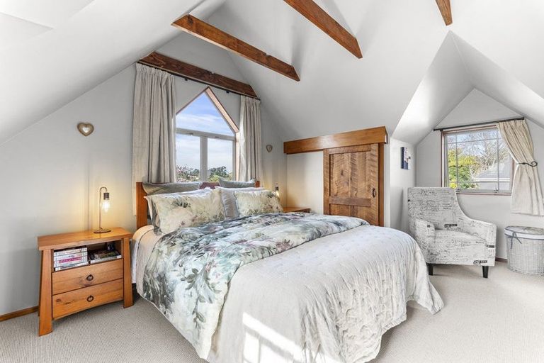 Photo of property in 5 Bosworth Street, Egmont Village, 4372