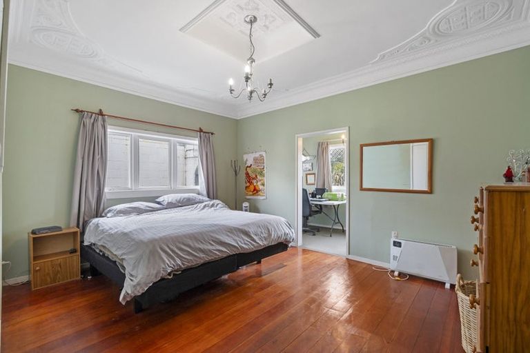 Photo of property in 213 Milson Line, Milson, Palmerston North, 4414