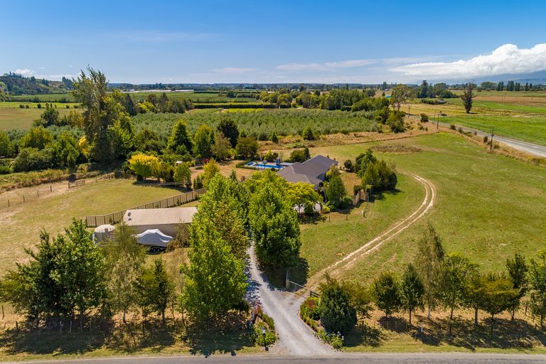 Photo of property in 10 Eves Valley Road, Brightwater, 7091